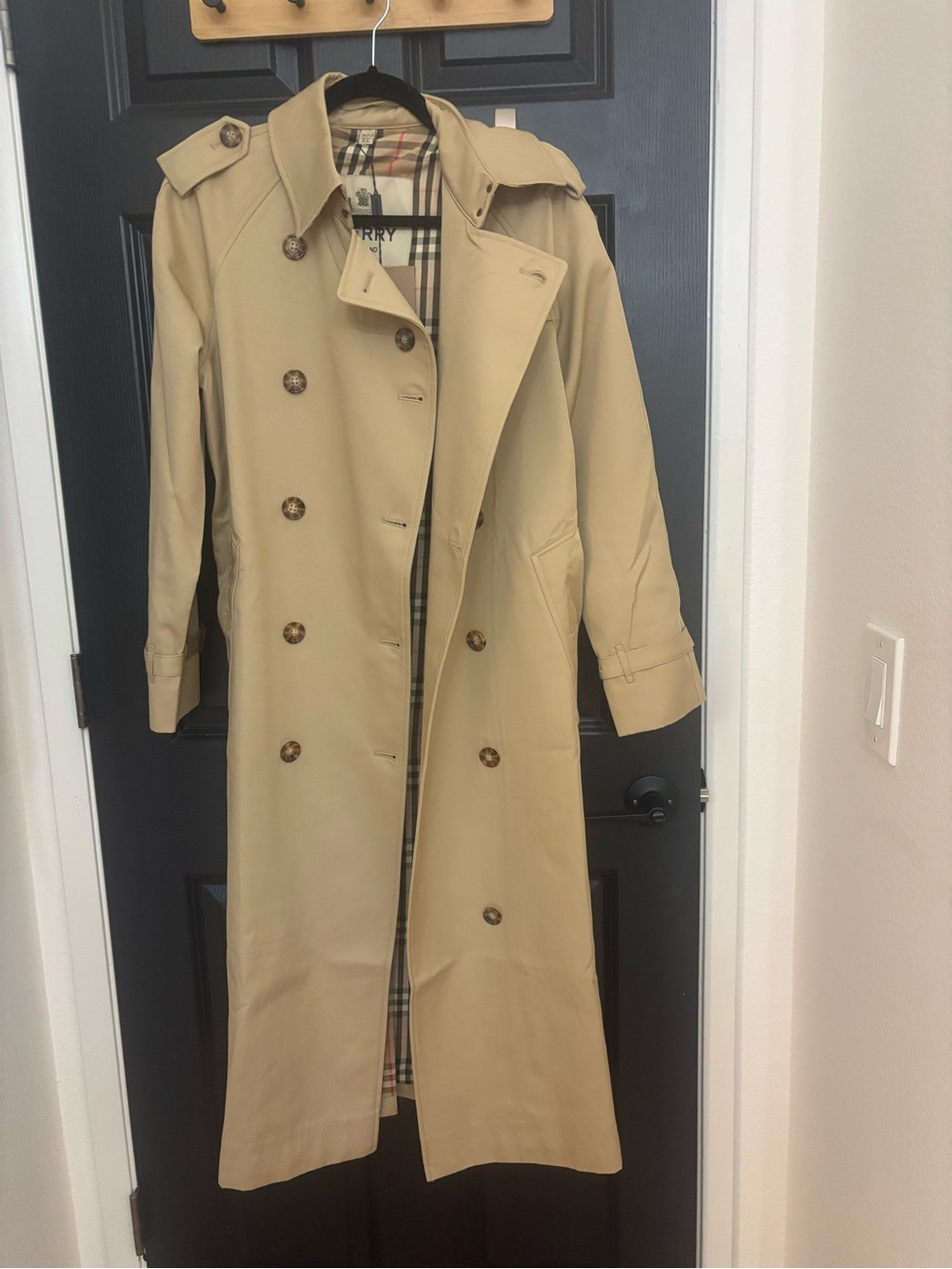 Burberry Tan Double-Breasted Trench Coat with Belt - Picture 3 of 5
